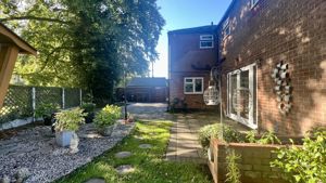 Photo 26- click for photo gallery